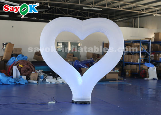 Decoración de iluminación inflable blanca sopla el corazón para el compromiso